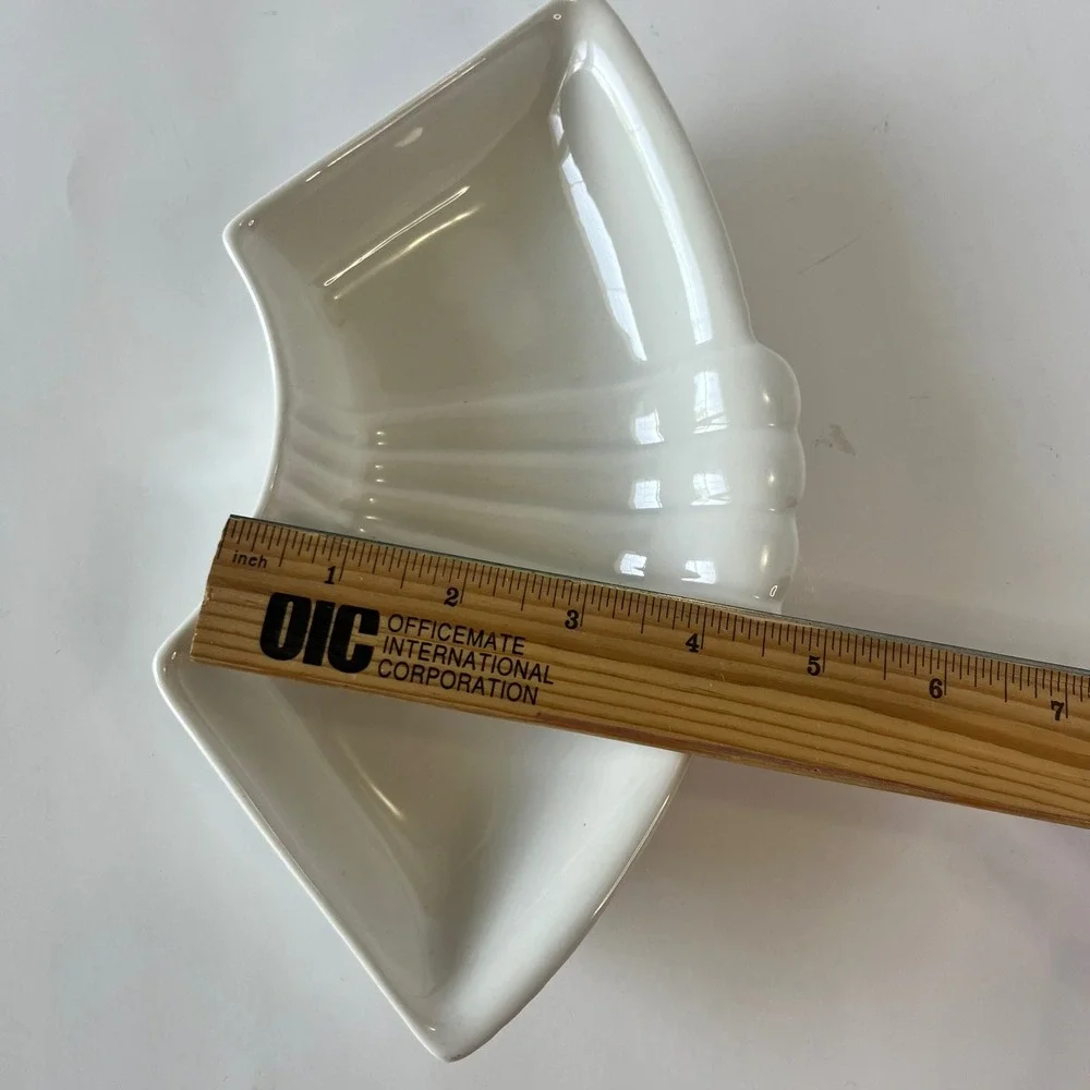 Vintage California Pottery White Fan Shaped Serving‎ Dish Art Deco CALIF USA L61